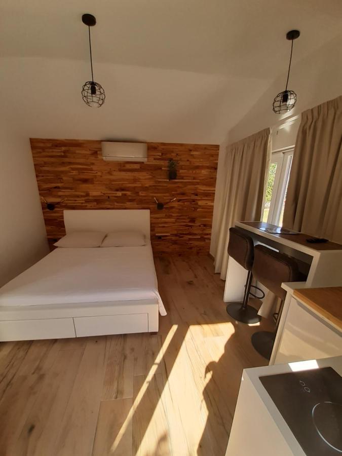 Little Olive Tree House Sali